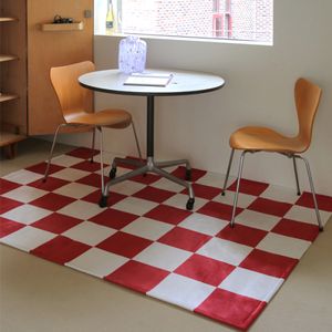 빅 체커보드 레드 극세사 러그