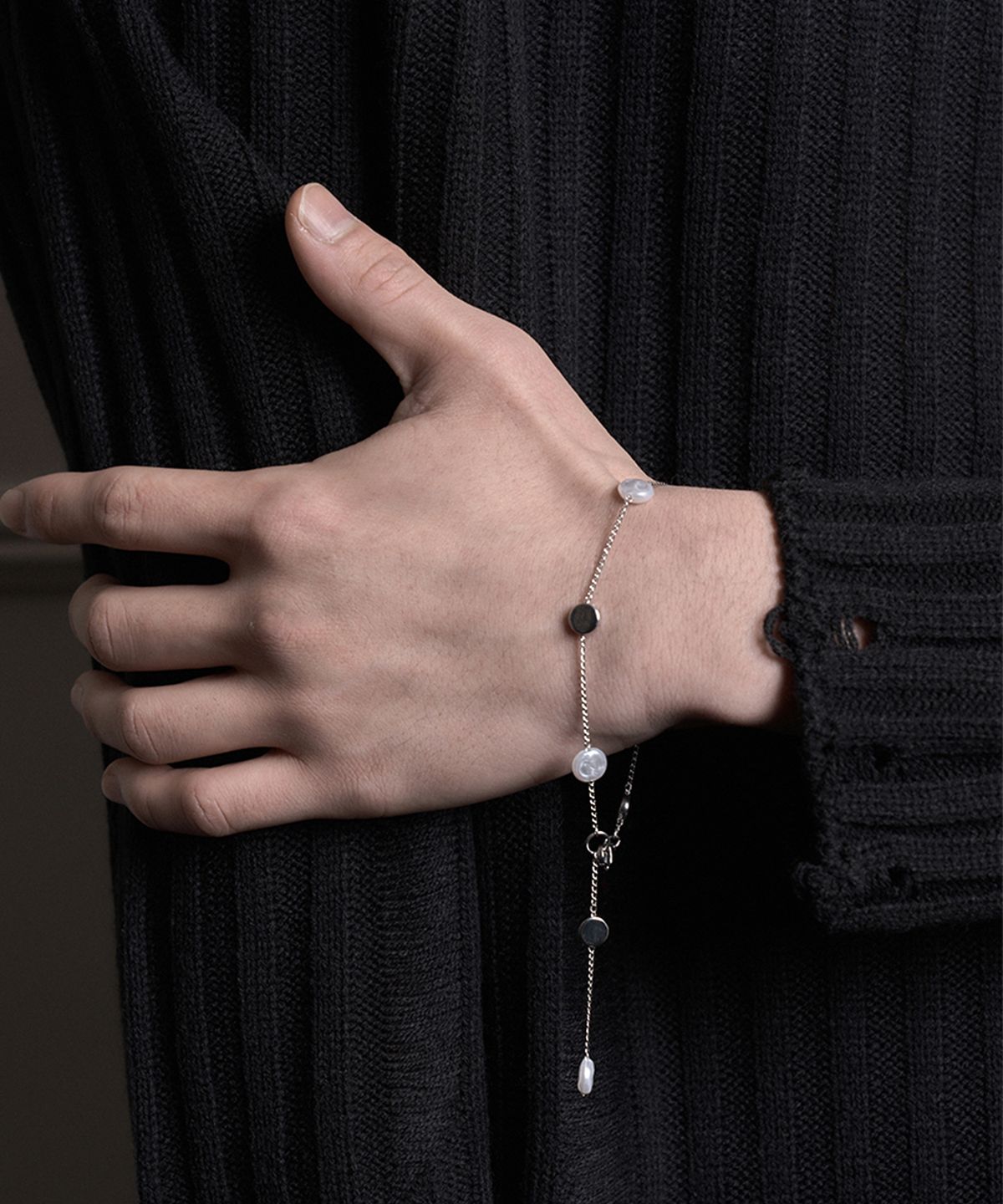 하와(HAWHA) Pearls Chain Bracelet
