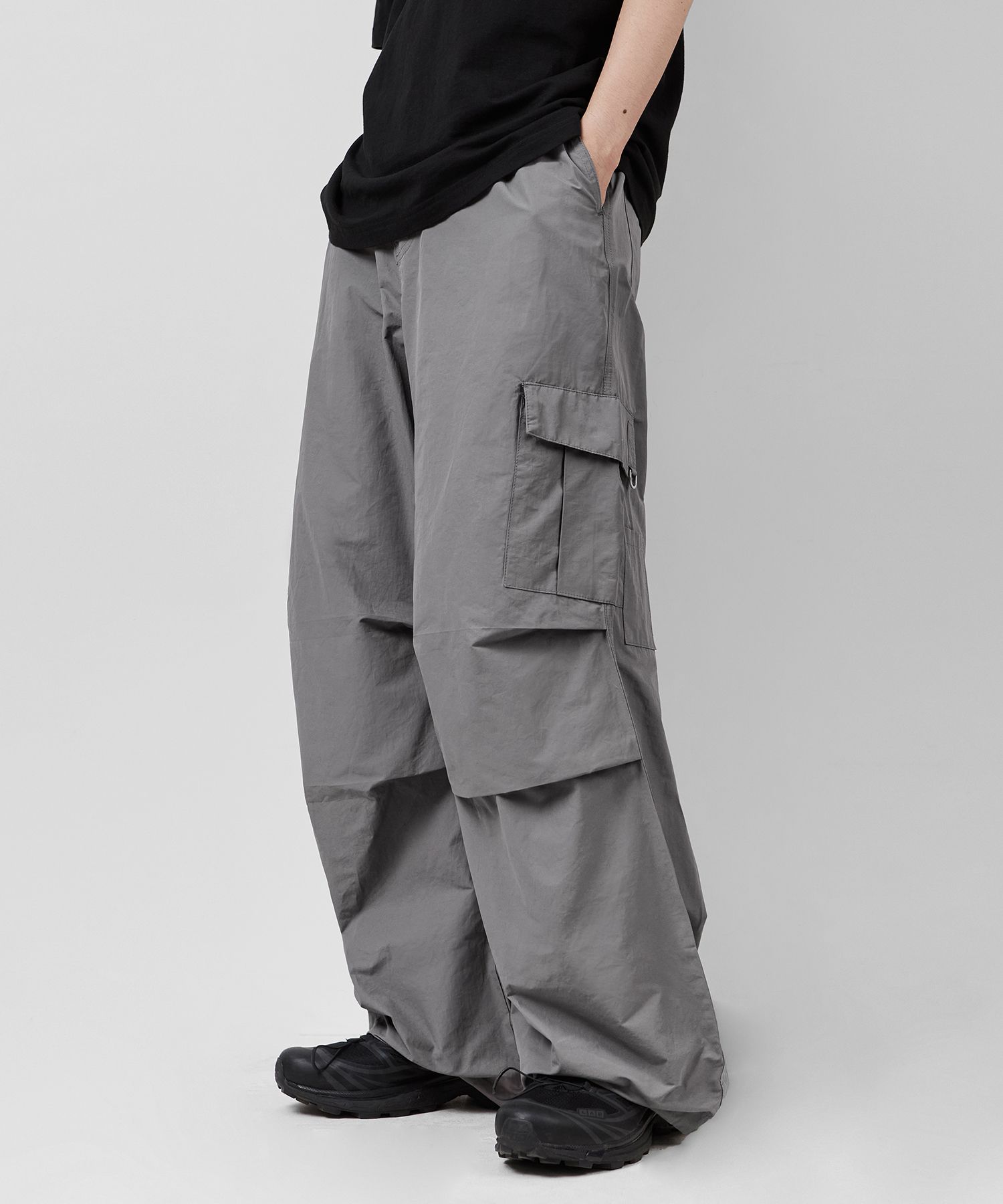 MUSINSA | LEATHERY Parachute wide cargo pants [GREY]