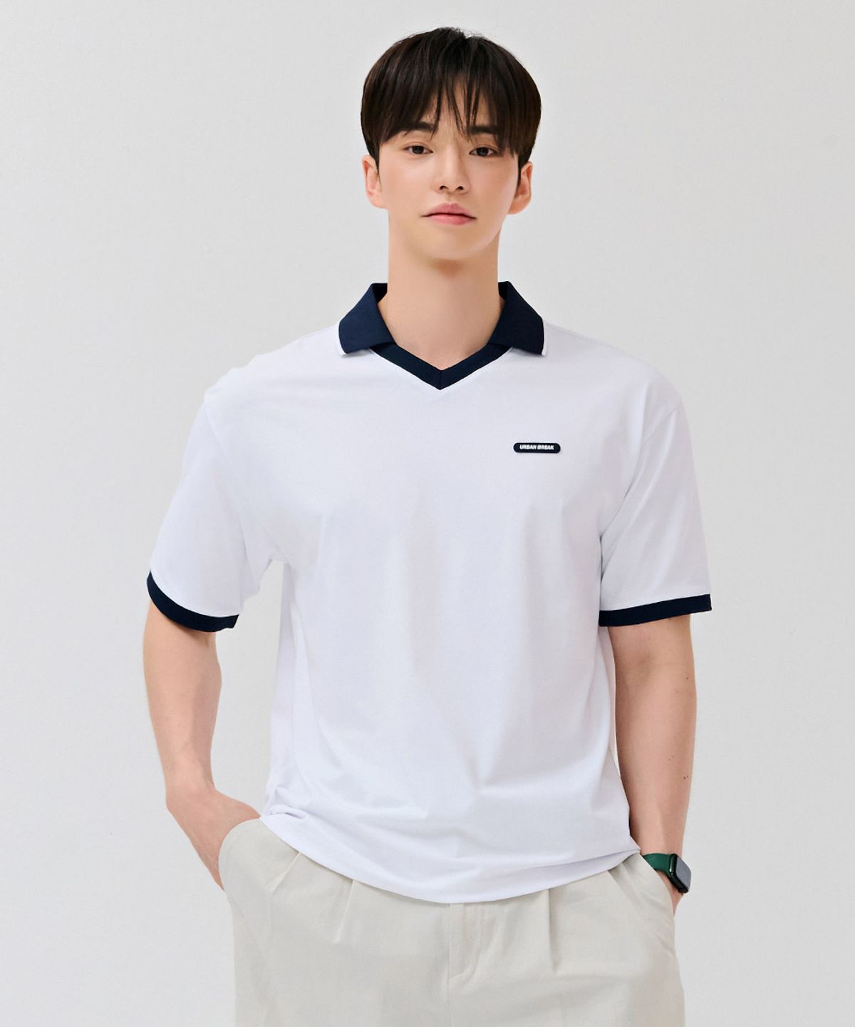 체이스컬트(CHASECULT) 남자 브이넥 카라 반팔 티셔츠-DCRK5741E01