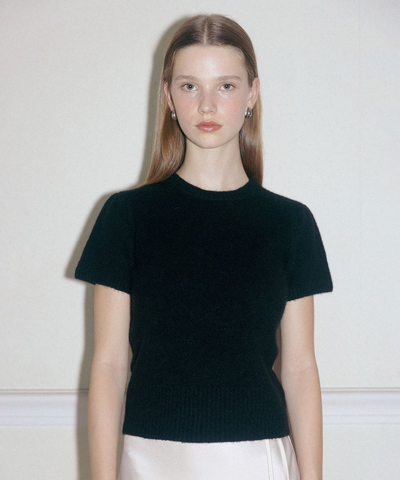[브랜드위크 20%쿠폰] ANGORA HALF SLEEVE PULLOVER BLACK