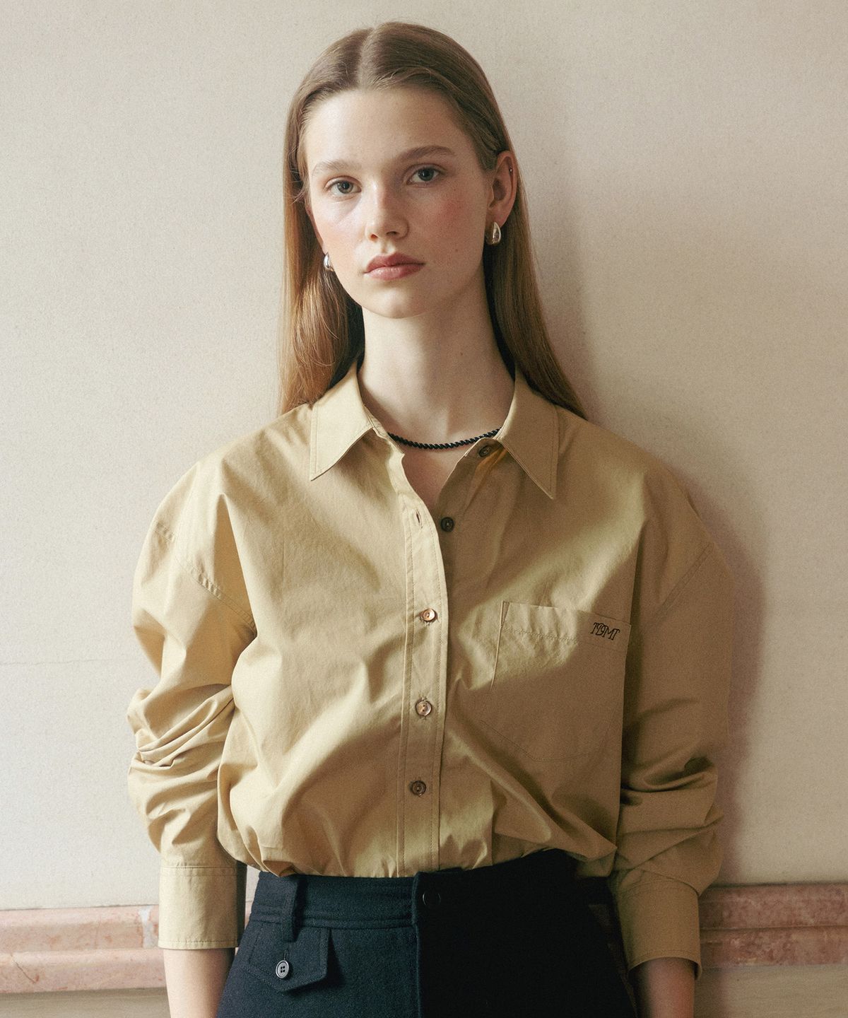 튜드먼트(TTUDEMENT) STANDARD POPLIN SHIRT BEIGE