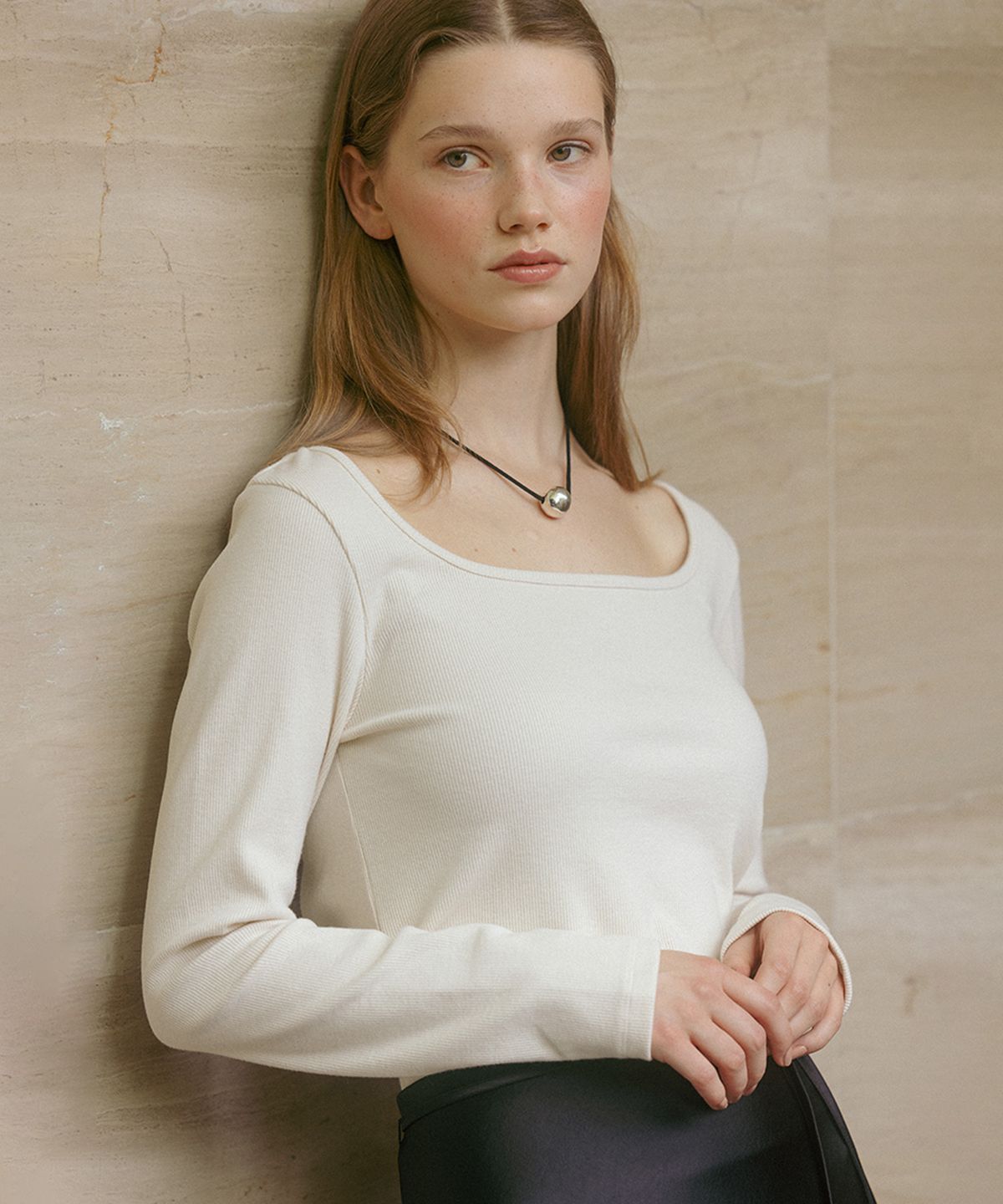 튜드먼트(TTUDEMENT) SQUARE LONG SLEEVE TOP CREAM