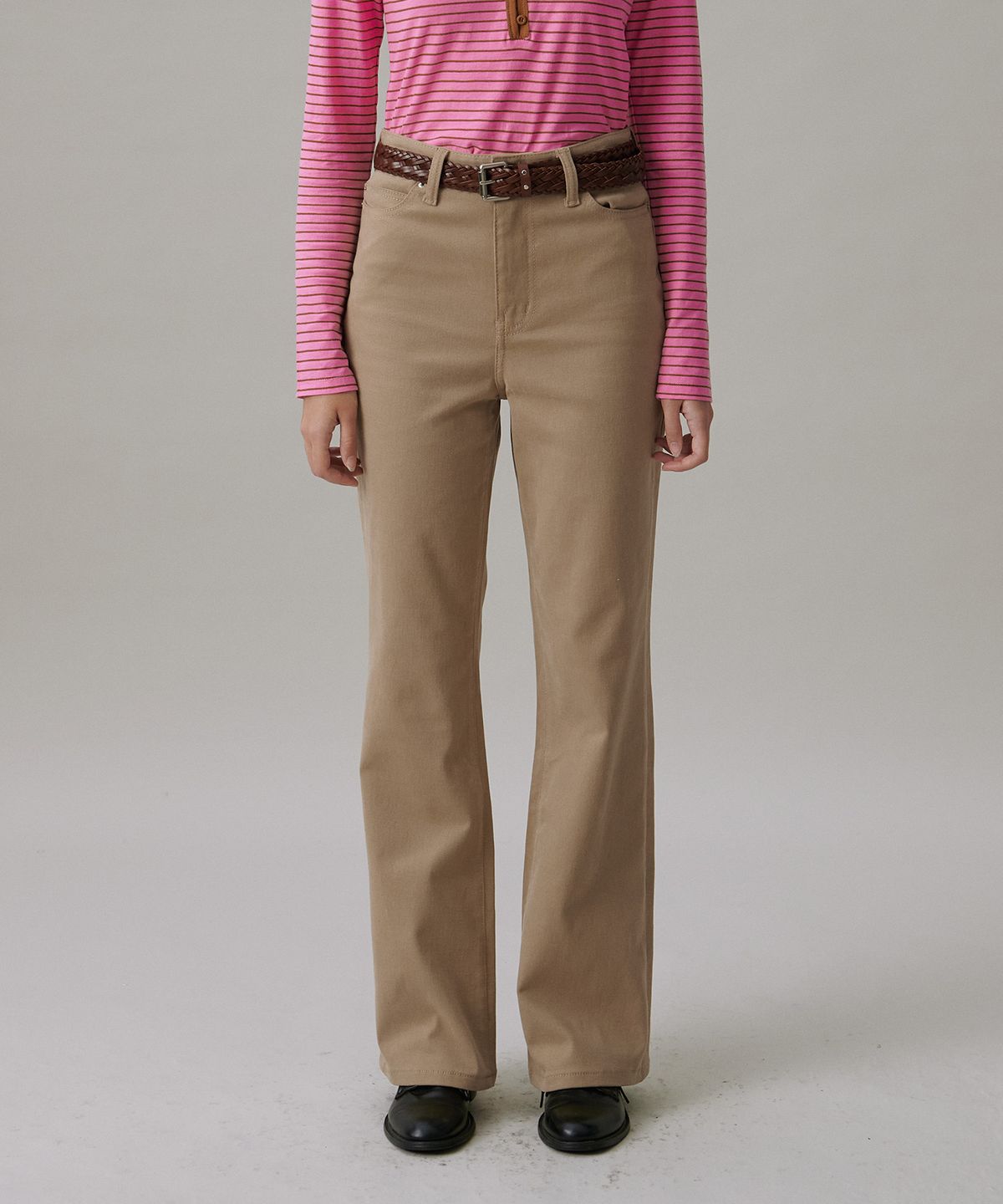 튜드먼트(TTUDEMENT) COTTON FLARED PANTS_BEIGE