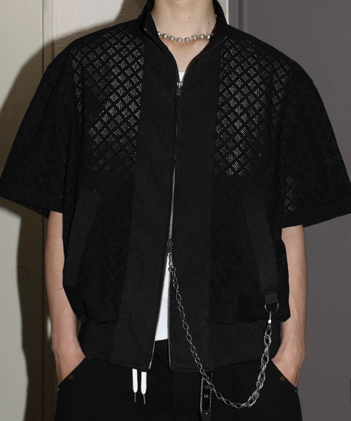 이에스씨 스튜디오(ESC STUDIO) punching chain short sleeves blouson (black)