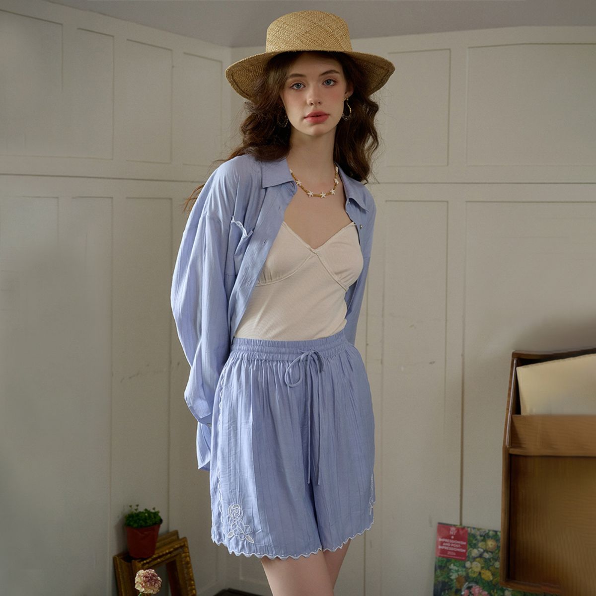 심플레트로(SIMPLE RETRO) SR_Loose light-weight blue short pants