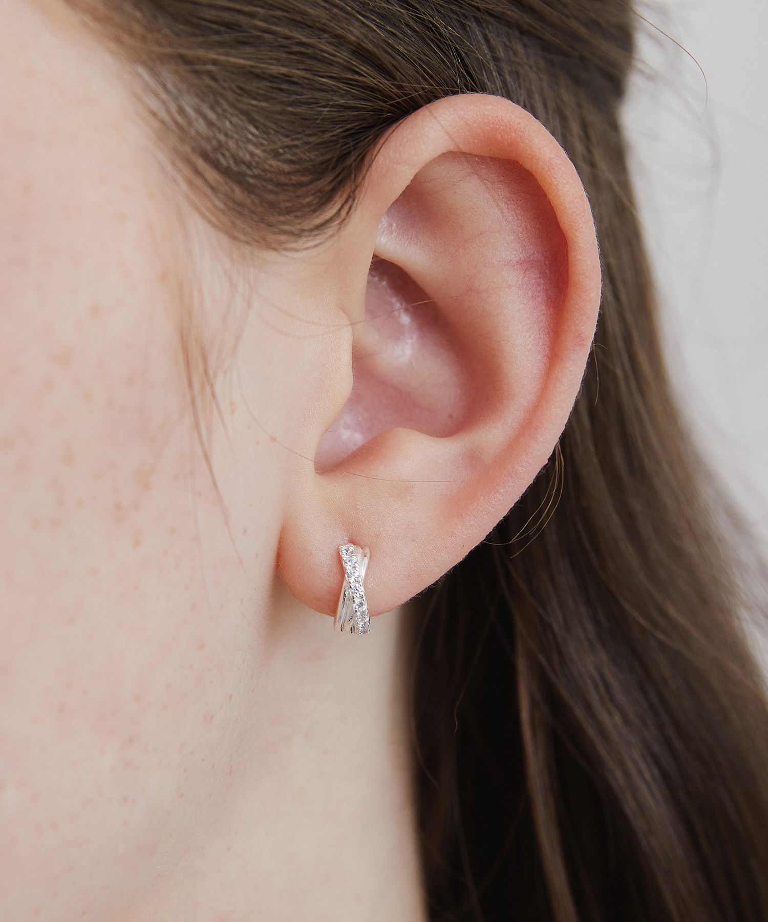 イヤリング TATIANA Silver 925 cubic cross hoop earrings EC3112 MUSINSA公式 | TATIANA (Silver 925) Cubic Cross Hoop Earrings