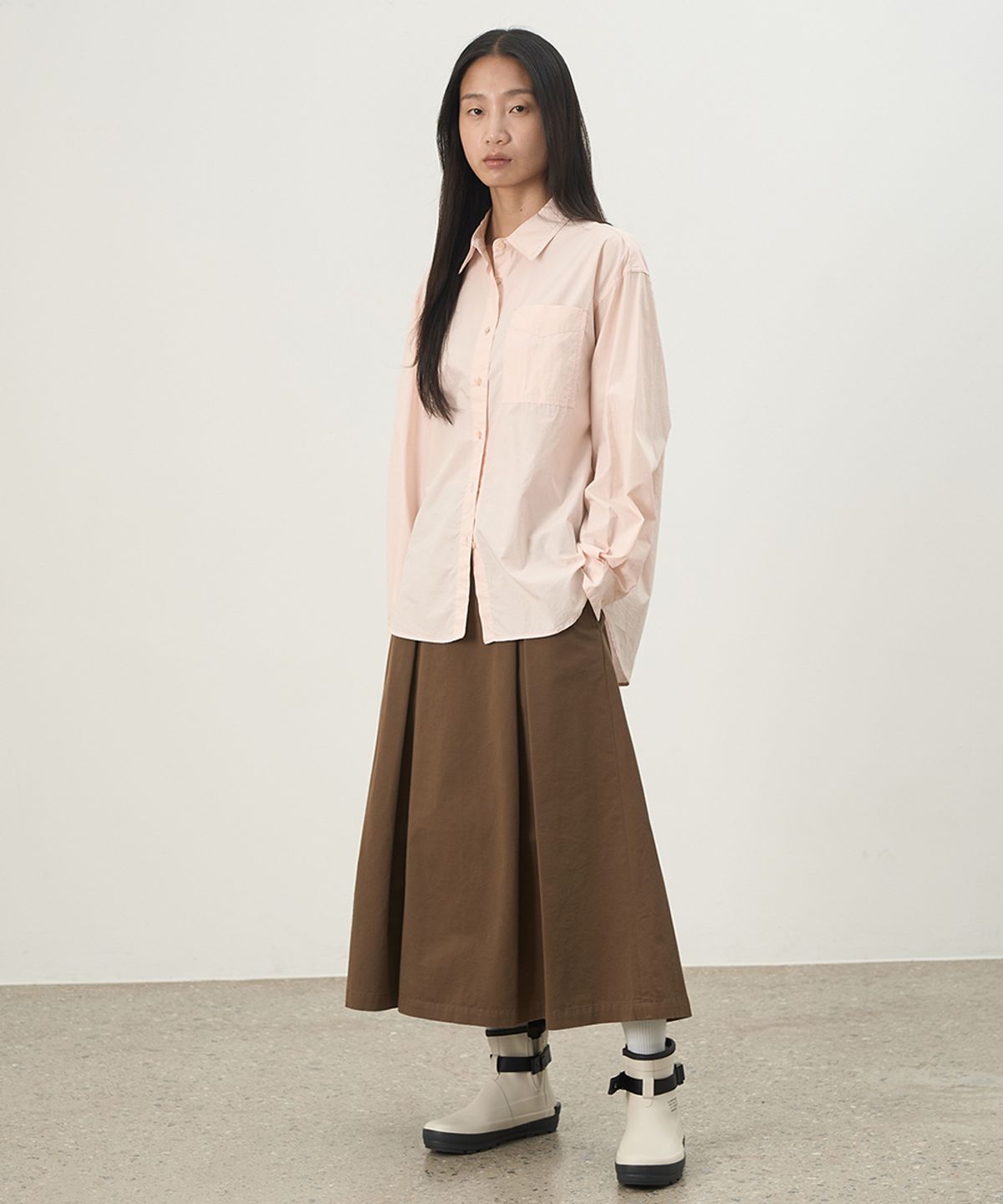 러프사이드 화이트라벨(ROUGH SIDE WHITE LABEL) Ripple Skirt Sepia