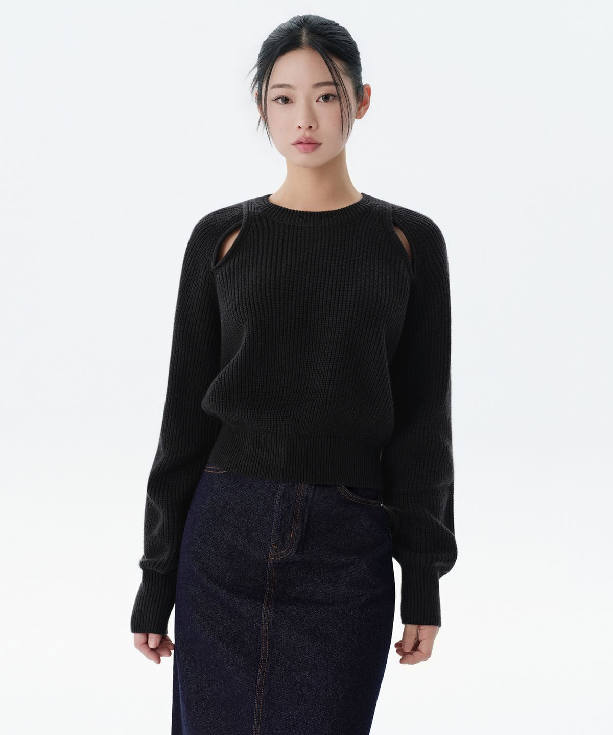 무신사 스탠다드 우먼(MUSINSA STANDARD WOMAN) 우먼즈 리브드 숄더 컷 아웃 니트 [블랙]