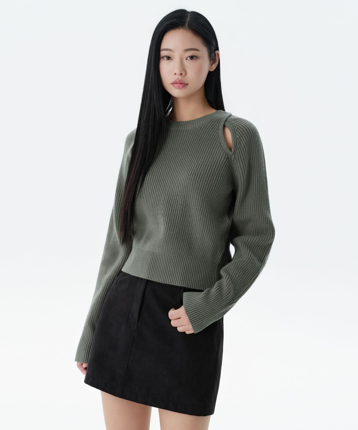 무신사 스탠다드 우먼(MUSINSA STANDARD WOMAN) 우먼즈 리브드 숄더 컷 아웃 니트 [세이지]