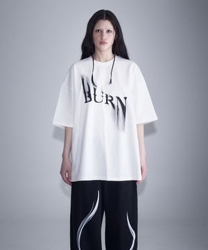 버닝 반팔 티셔츠