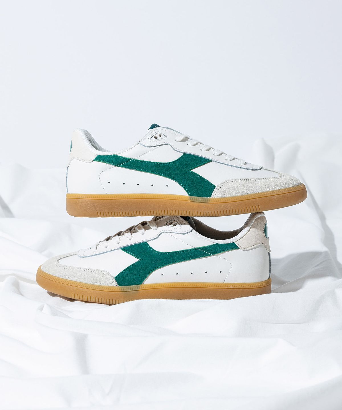 디아도라(diadora) 살토 IVORY