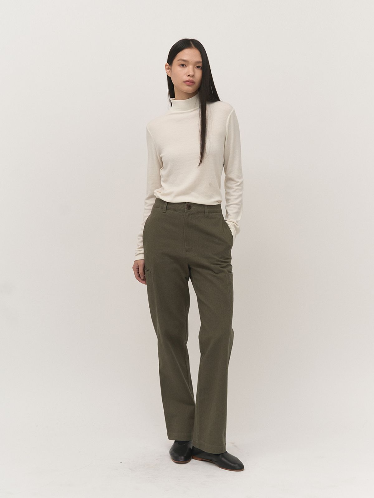 러프사이드 화이트라벨(ROUGH SIDE WHITE LABEL) Side Pocket Pants Dusty Olive