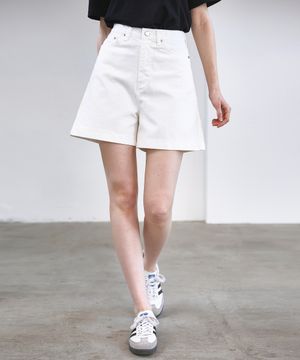 핀라인 슬림 데님 숏팬츠