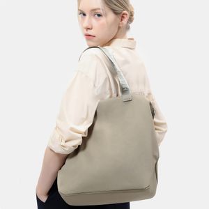 릴리프 크로스 겸 숄더백 보부상백 쇼퍼백