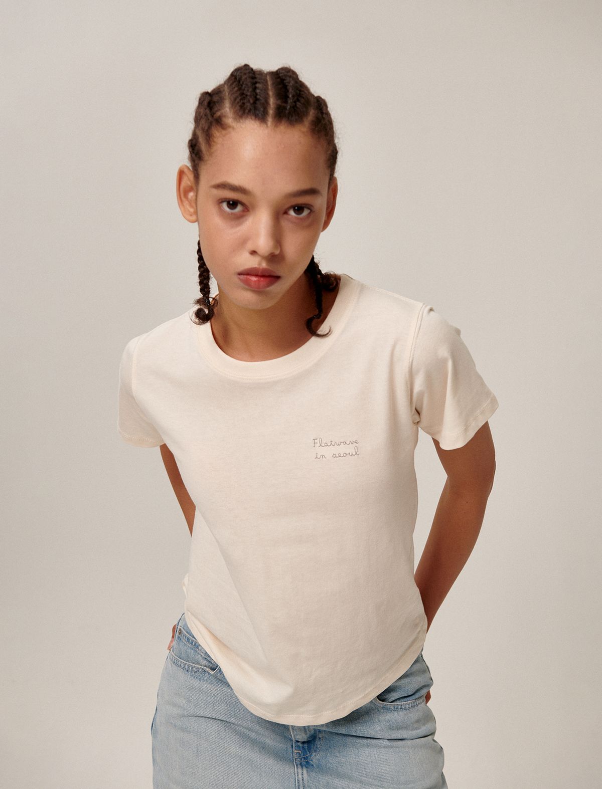플랫웨이브 인 서울(FLATWAVE IN SEOUL) Fika Classic Logo T-Shirt Beige