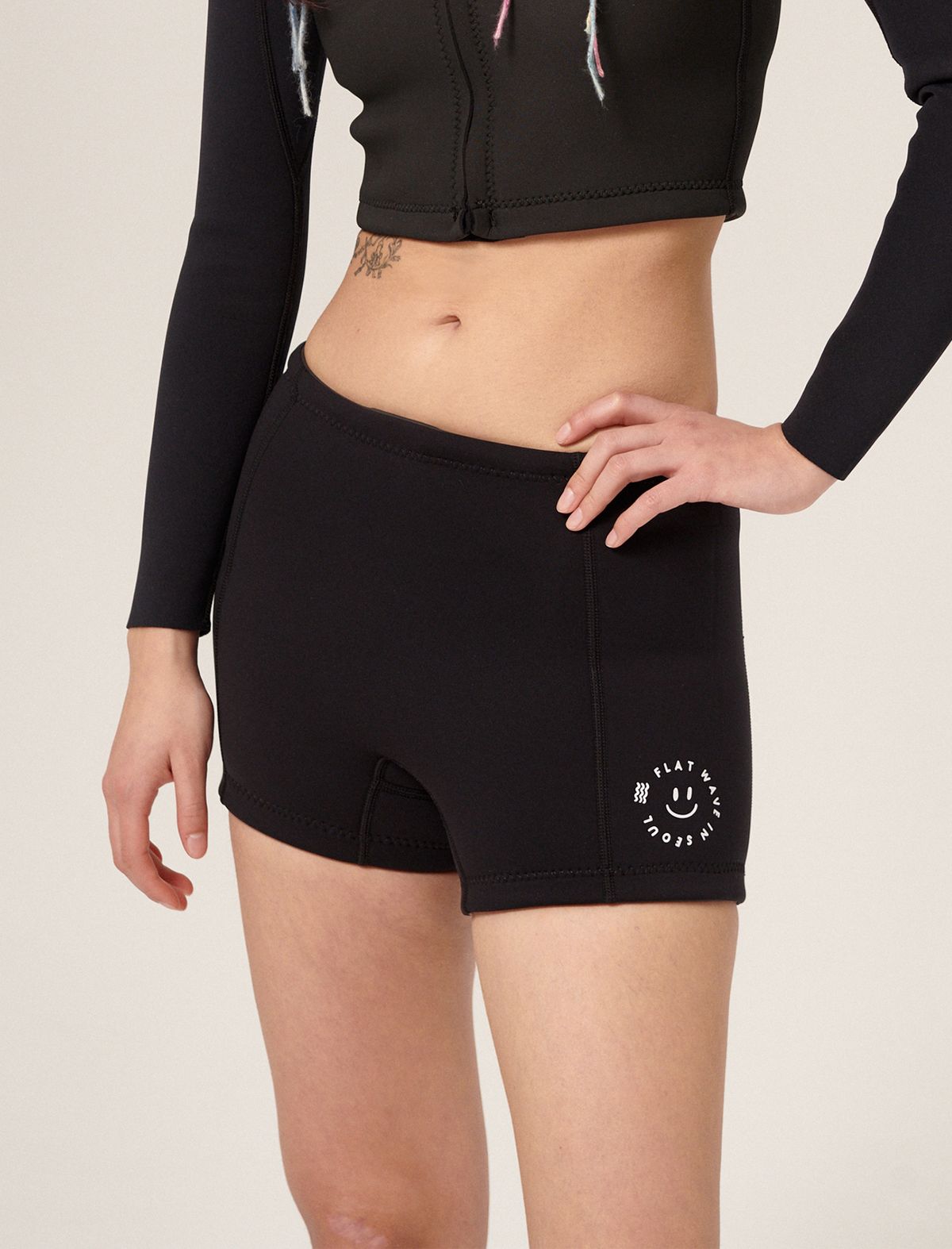플랫웨이브 인 서울(FLATWAVE IN SEOUL) Hyuun Highweist Neoprene Shorts