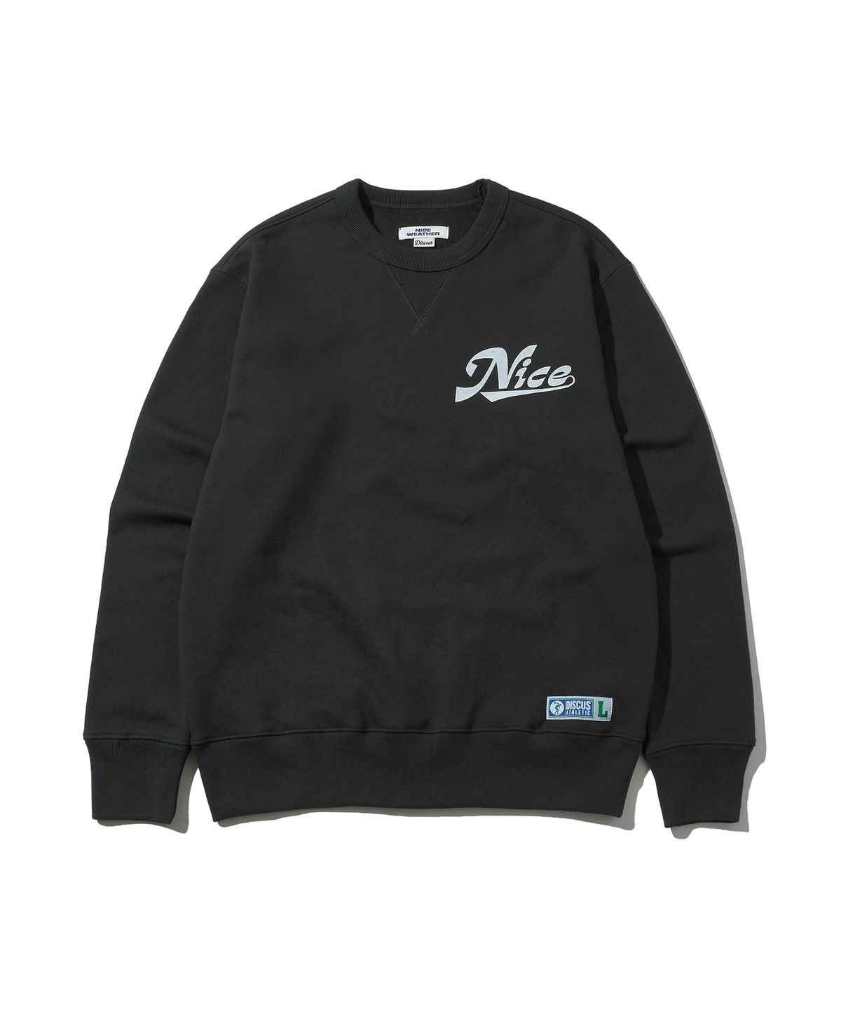 디스커스 애슬레틱(DISCUS ATHLETIC) 나이스웨더 컬래버 Nice Series Sweatshirt Washed Black