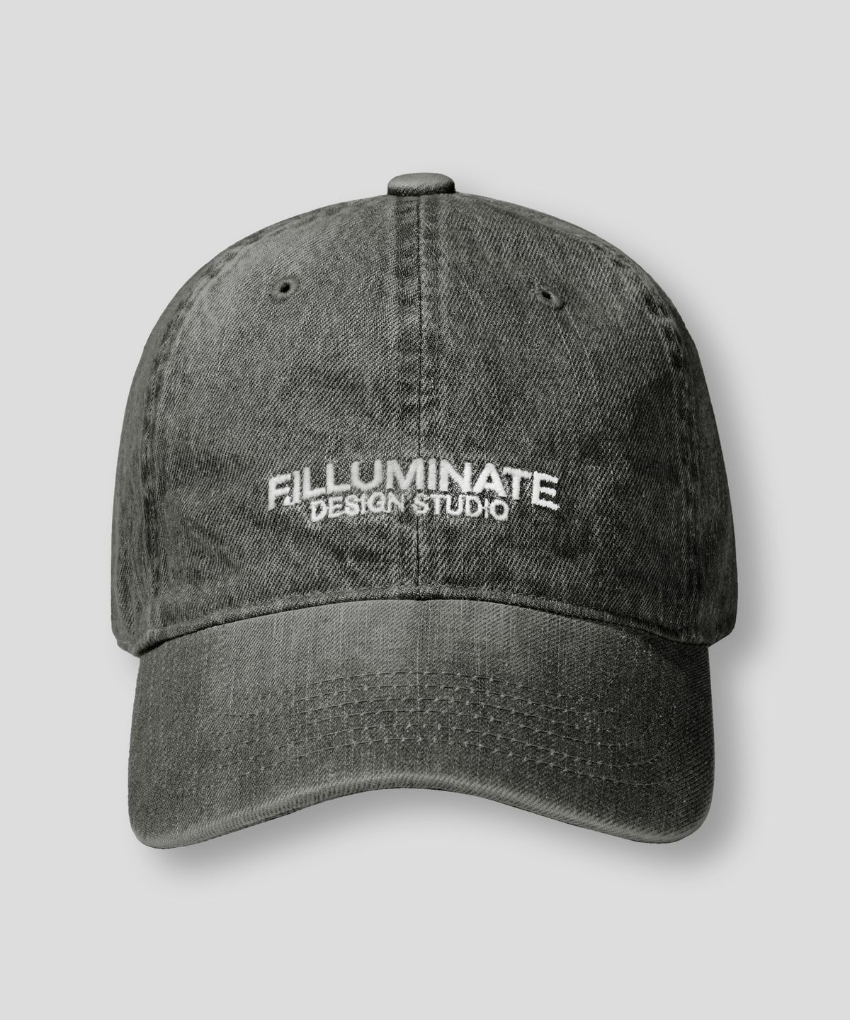 필루미네이트(FILLUMINATE) 타이포 로고 워시드 데님 볼 캡-블랙