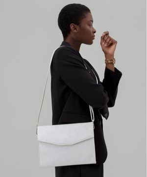 포스트 아이패드 메신저백 스노우화이트