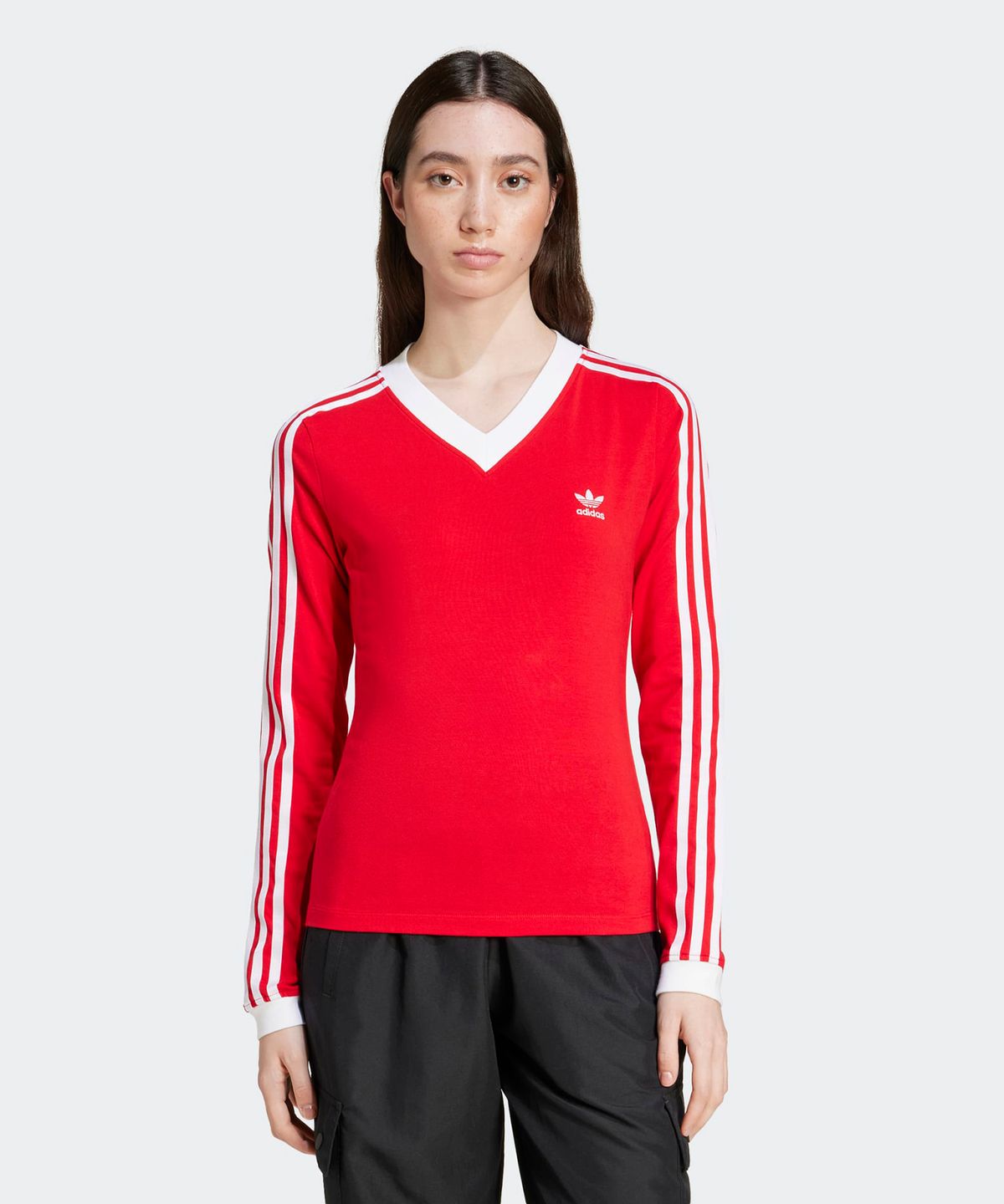아디다스(ADIDAS) 브이넥 긴팔 셔츠 - 레드 / IY7248