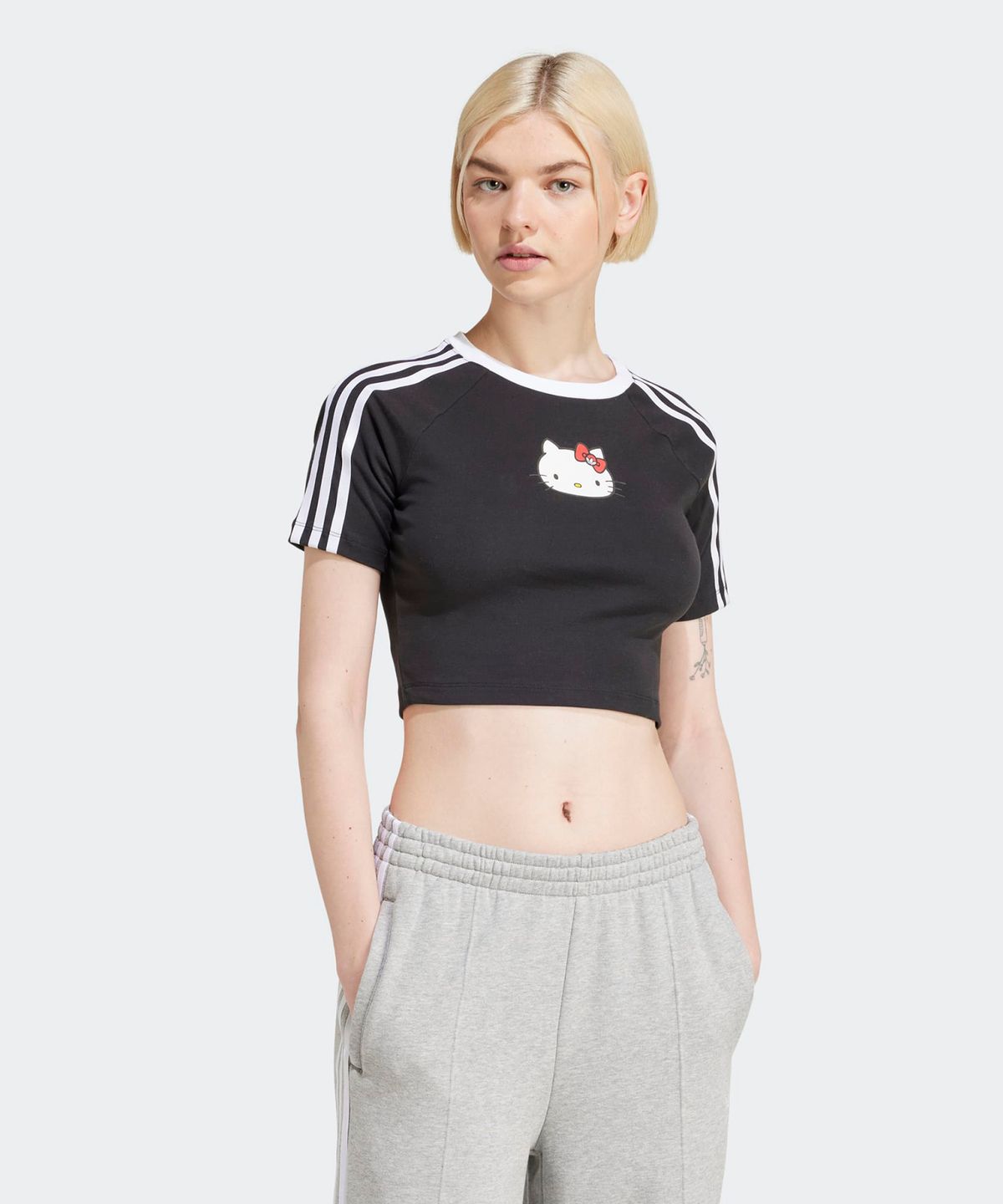 아디다스(ADIDAS) 아디다스 x 헬로키티 3S 베이비 티 - 블랙 / IX7877