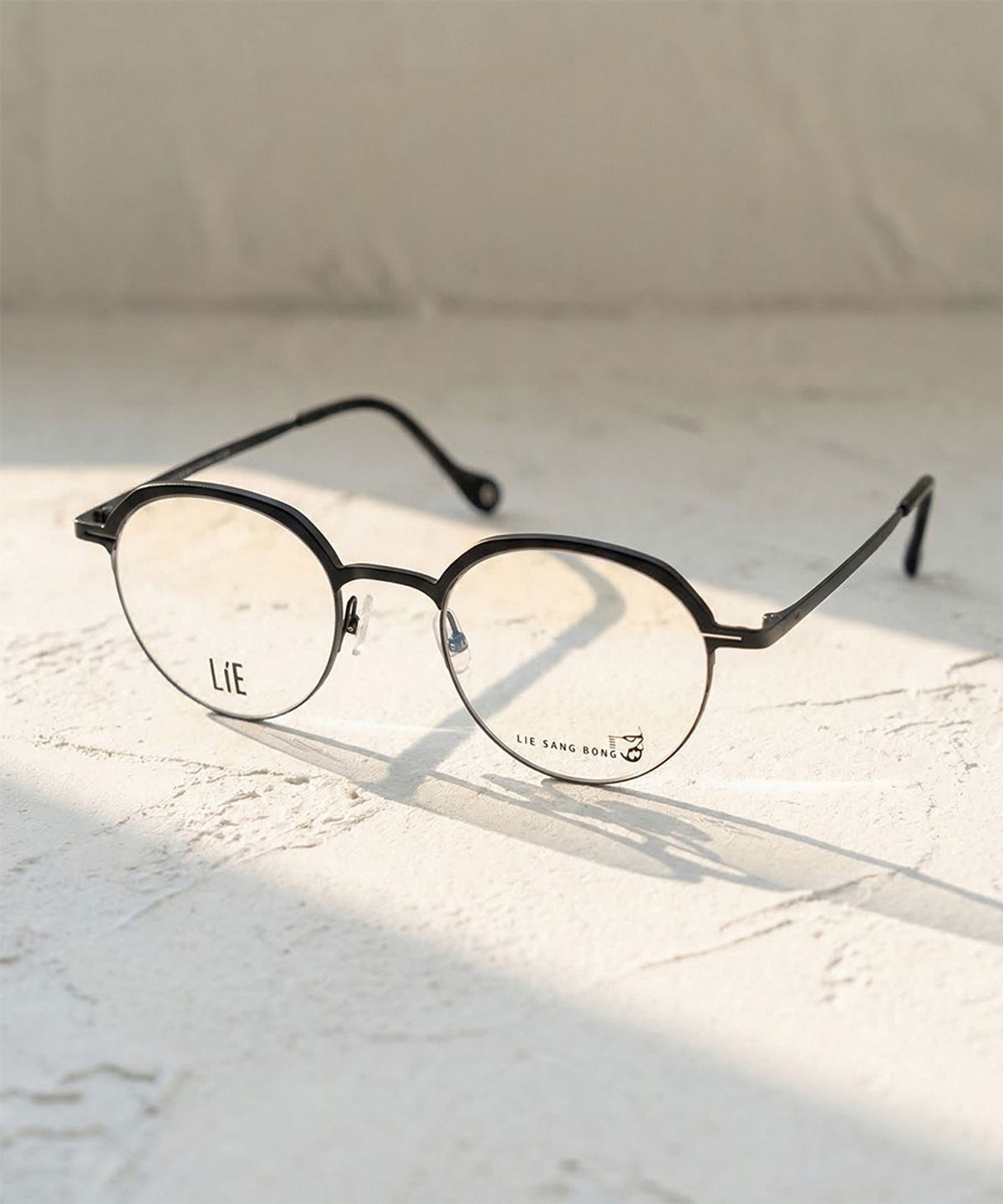 라이아이웨어(LIEEYEWEAR) AT251-001