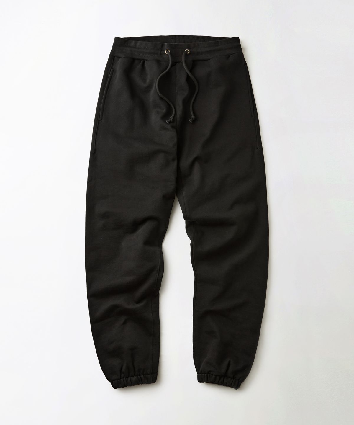 아웃스탠딩(OUTSTANDING) AUTHENTIC COMFORT SWEAT PANTS_BLACK