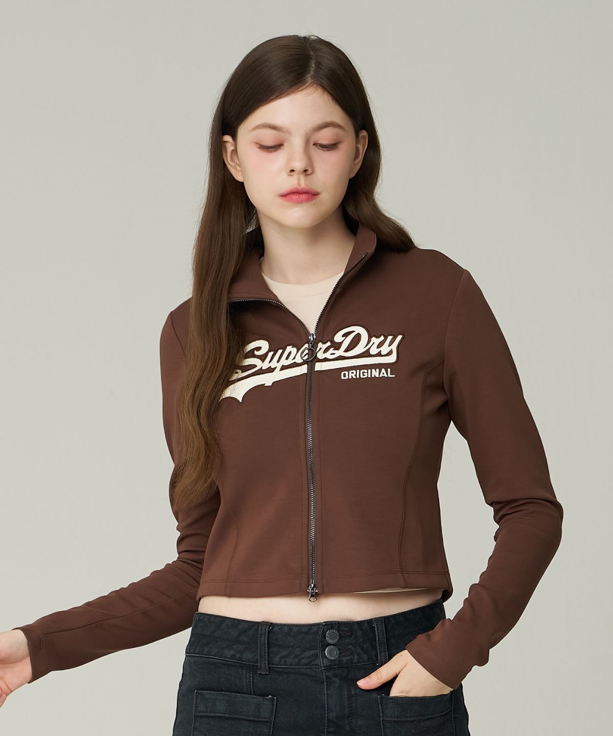 슈퍼드라이(SUPERDRY) W 헤리티지 슬림 크롭 집업 브라운