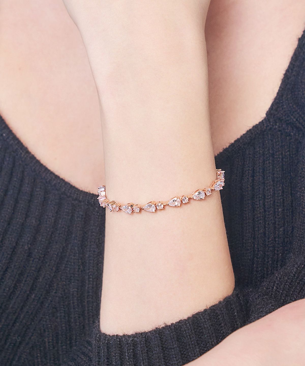 엘르주얼리(ELLEJEWELRY) 더블 리프 팔찌 ELBRBB086