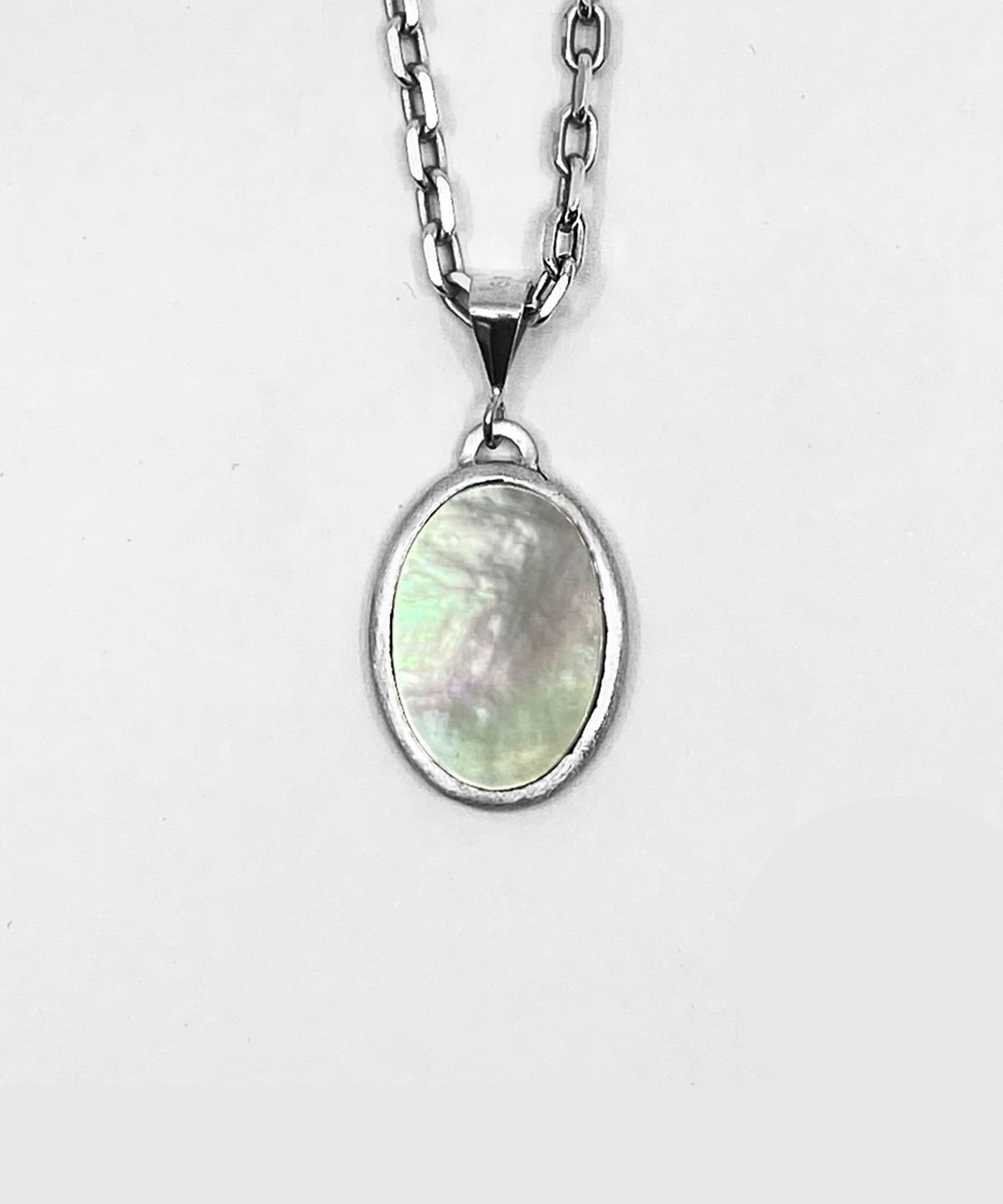 외사랑(OESALANG) 925silver 백자개 CLOVER 목걸이