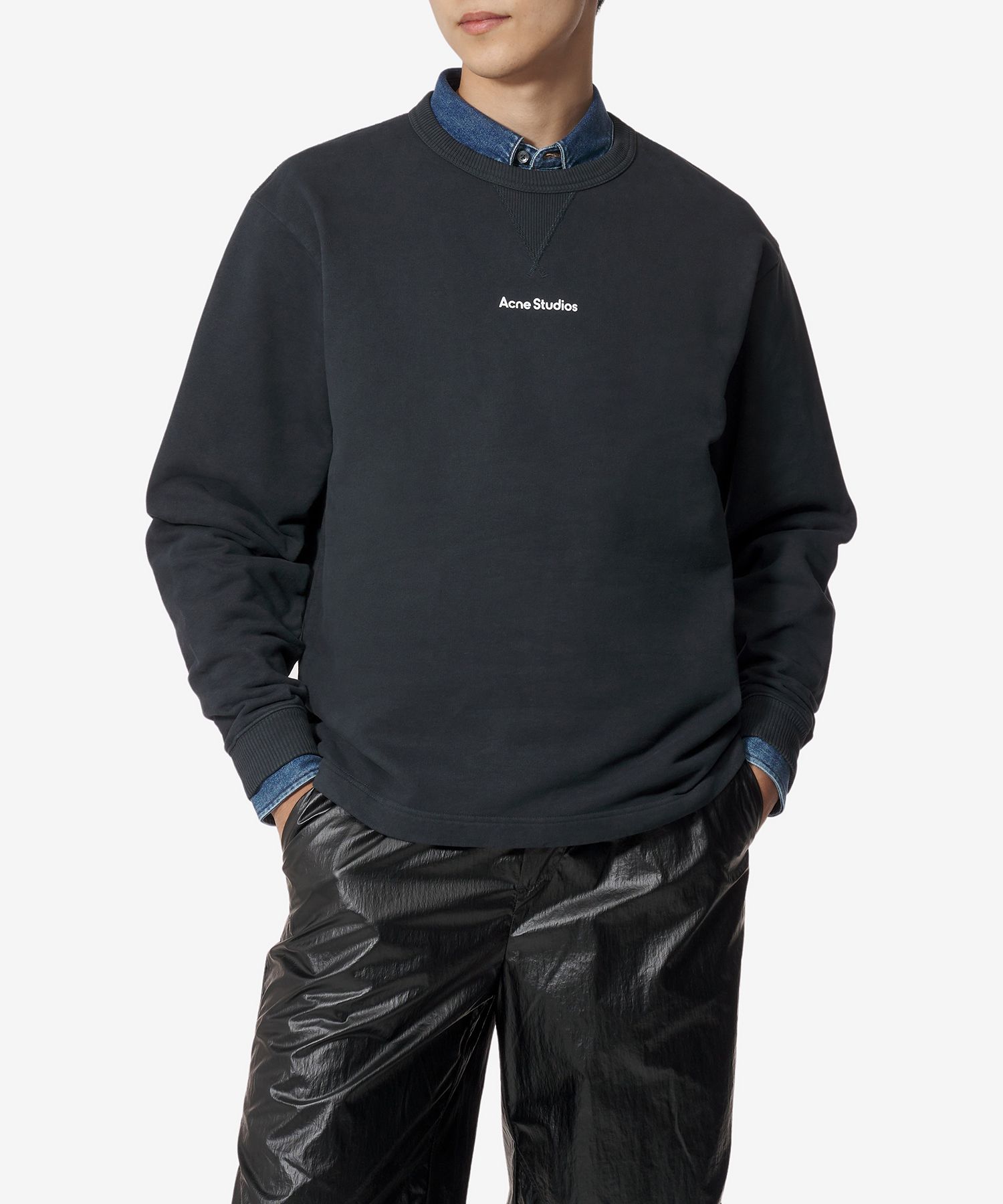 MUSINSA公式 | ACNE STUDIOS ロゴスウェット - ブラック / CI0169900