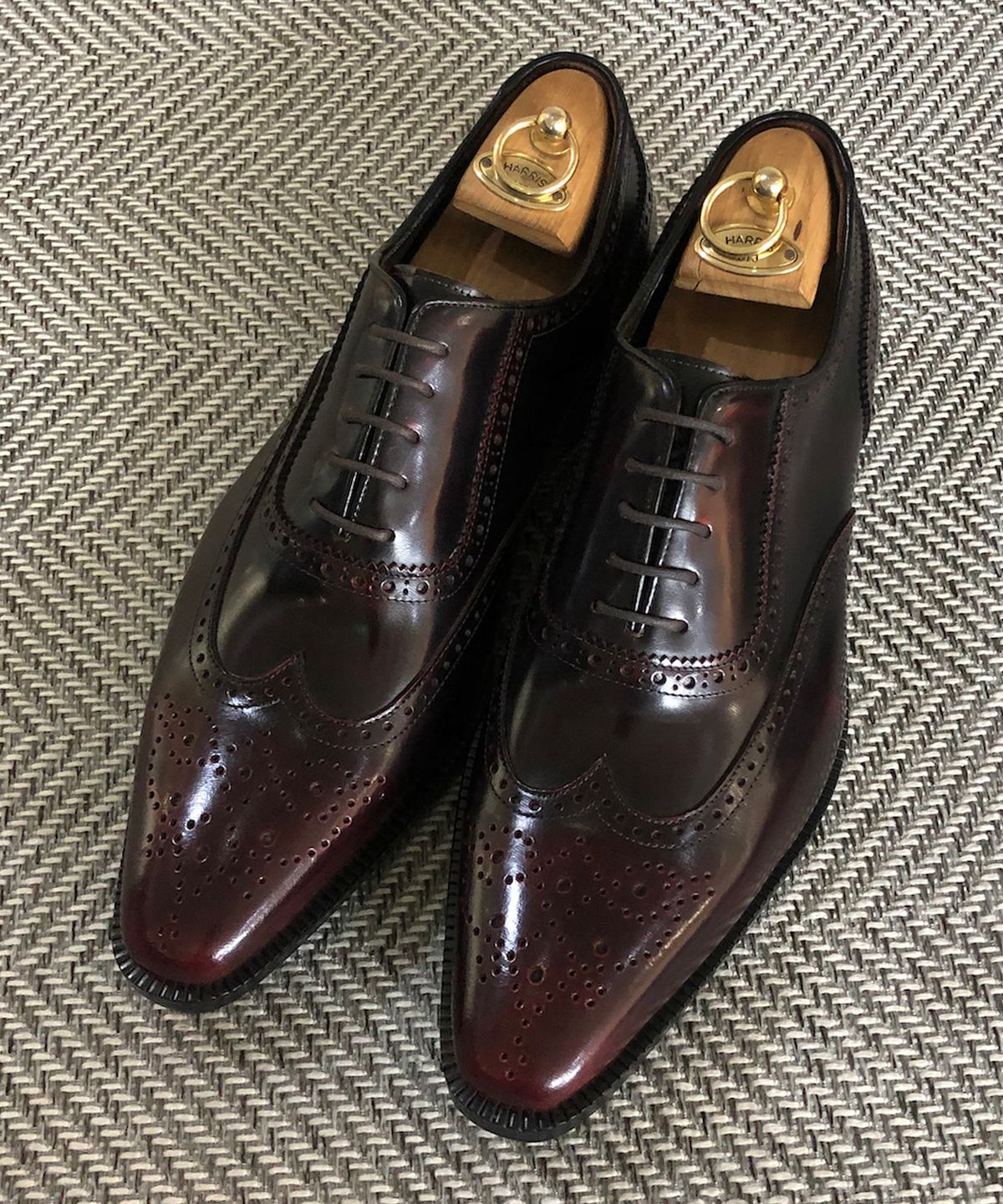 조앤슈(JOENSHOE) 헤리티지 윙팁 브로깅 옥스퍼드 레드브라운