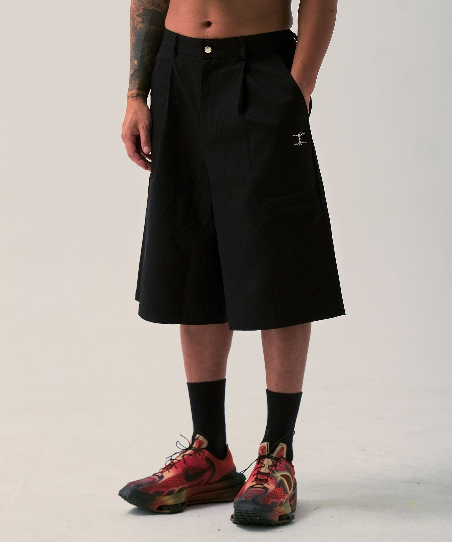 MUSINSA | NAYSAYER Pintuck Bermuda Wide Pants (Black)