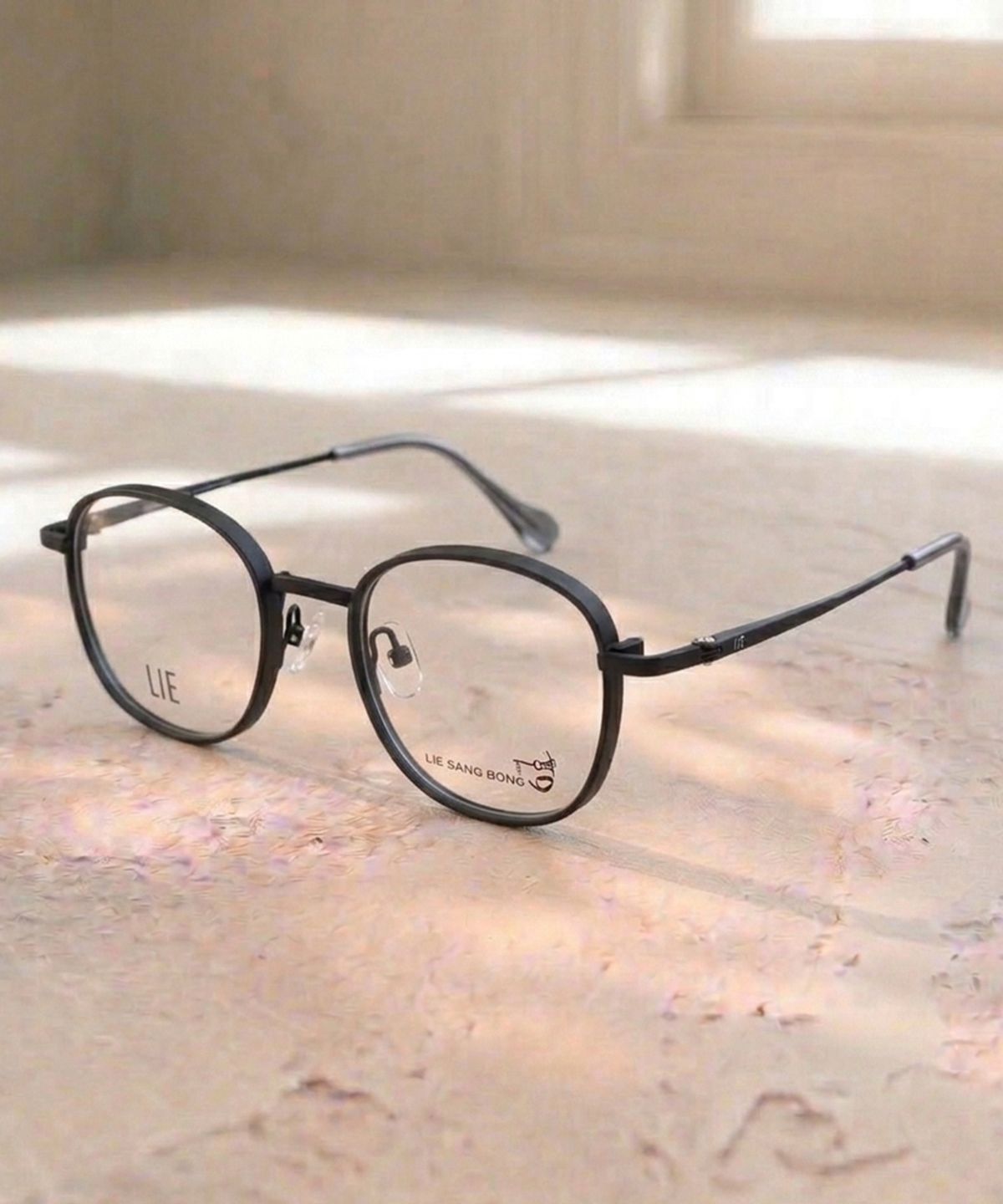 라이아이웨어(LIEEYEWEAR) SOLTA-001