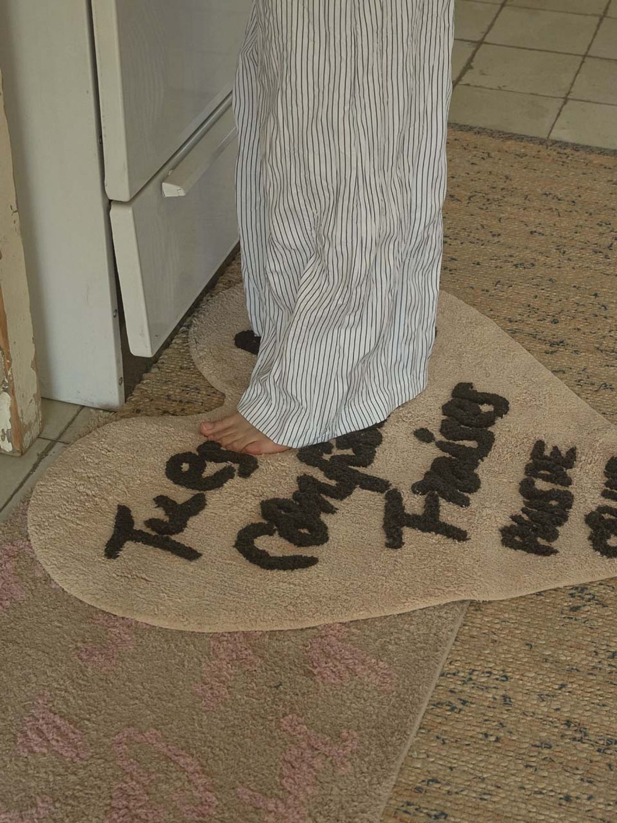 호텔파리칠(HOTEL PARIS CHILL) Heart Shaped Rug (Ivory)