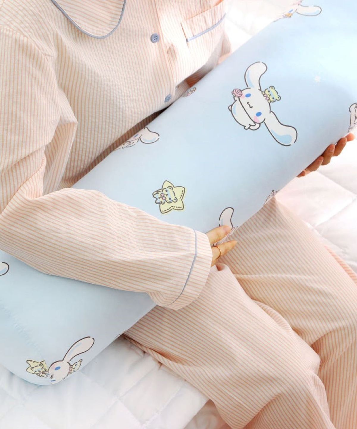 나라홈데코(NARAHOMEDECO) 산리오 시나모롤 원형바디필로우 뉴밀키