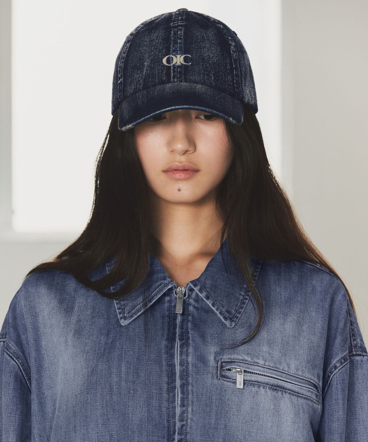 오아이오아이 컬렉션(OIOI COLLECTION) 빈티지 데님 볼캡 [DENIM BLUE]