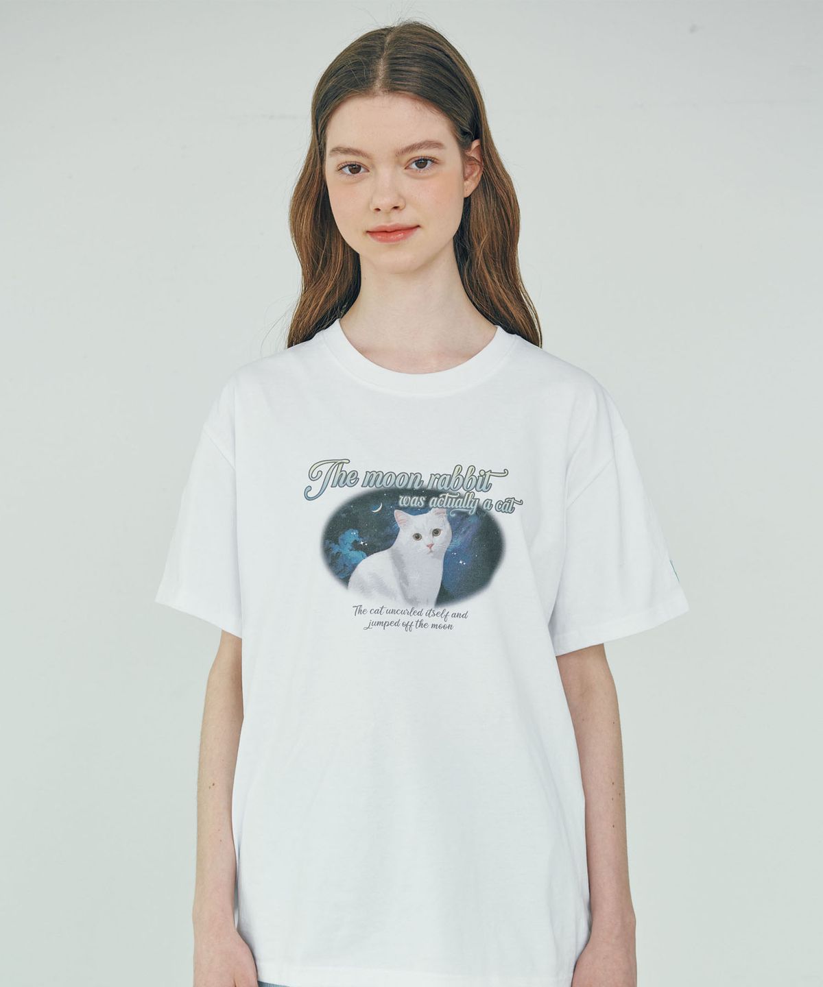 루루슈(LULUCHOU) Actually a Cat T-shirt - WHITE