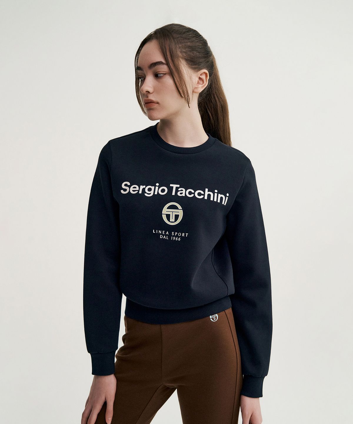세르지오 타키니(SERGIO TACCHINI) W 고트 쿠쉬라이트 맨투맨 (Black)