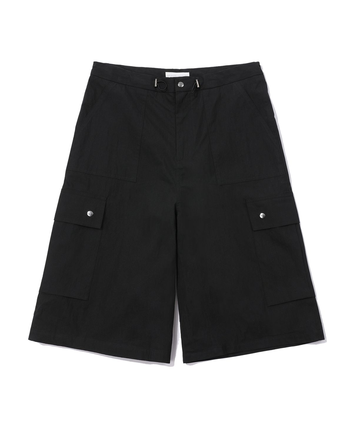 에피소드 언타이틀(EPISODE UNTITLED) STRING LOGO PRINT BERMUDA CARGO PANTS_BLACK
