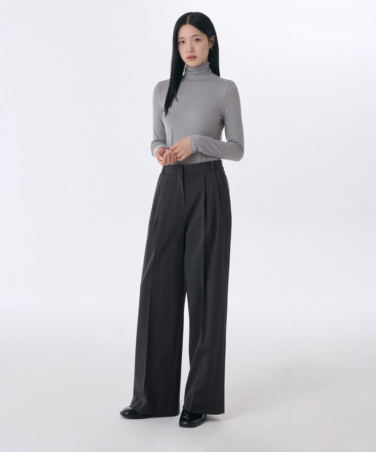 무신사 스탠다드 우먼(MUSINSA STANDARD WOMAN) 우먼즈 헤비웨이트 속기모 투 턱 와이드 밴딩 슬랙스 [그레이]