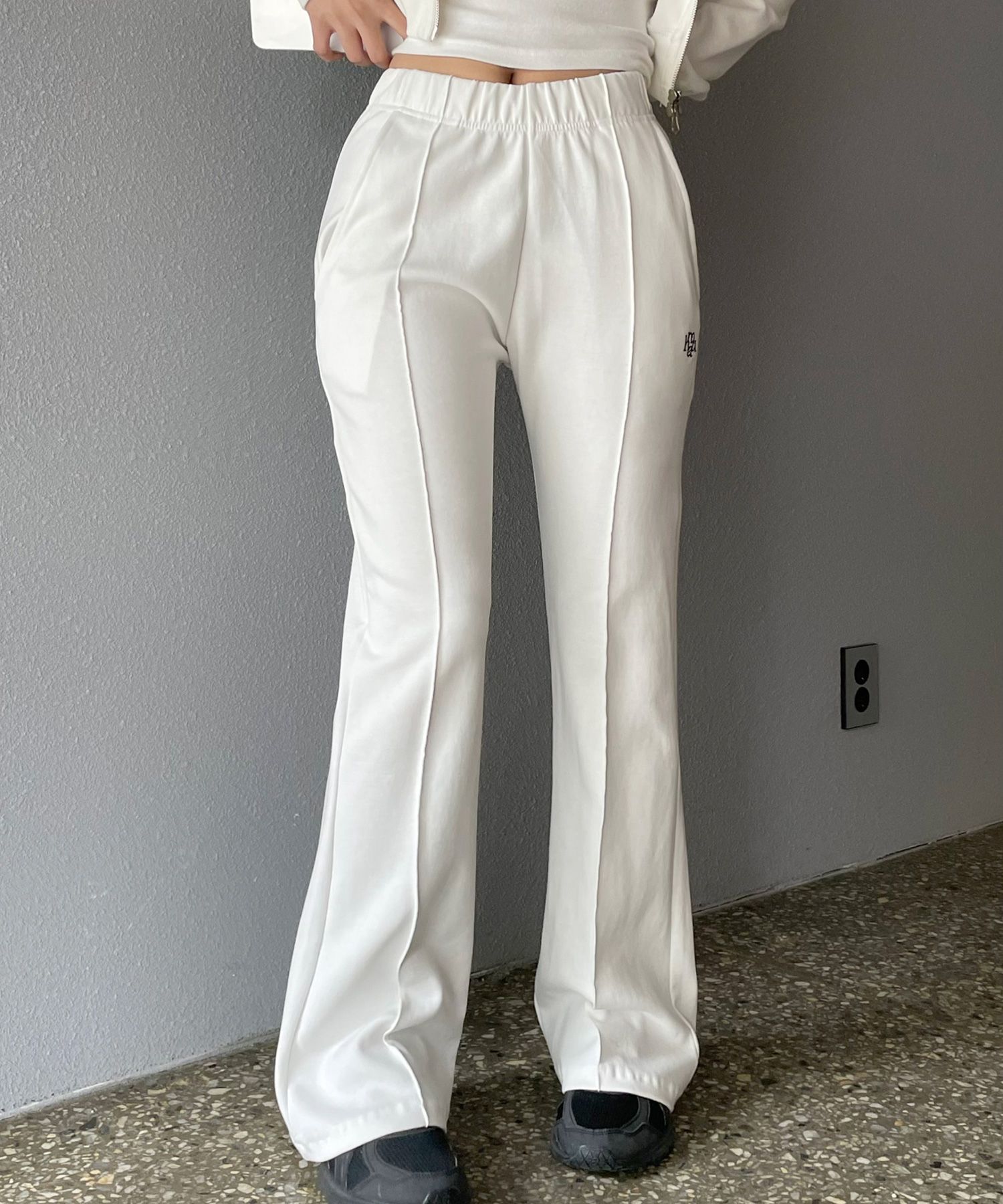 ●muahmuah● Logostitch line wide banding pants ivory _MUP24 MUSINSA | MUAHMUAH Logo stitch line pants [ivory]
