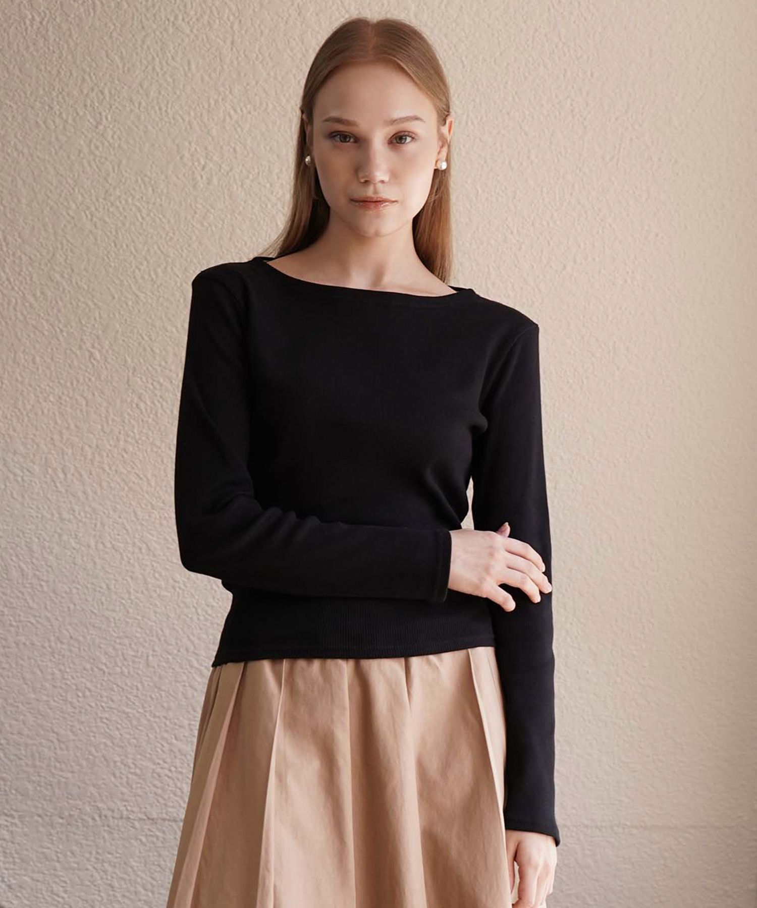 MUSINSA | UBEIGE Bone Boat Neck Tee (Black)