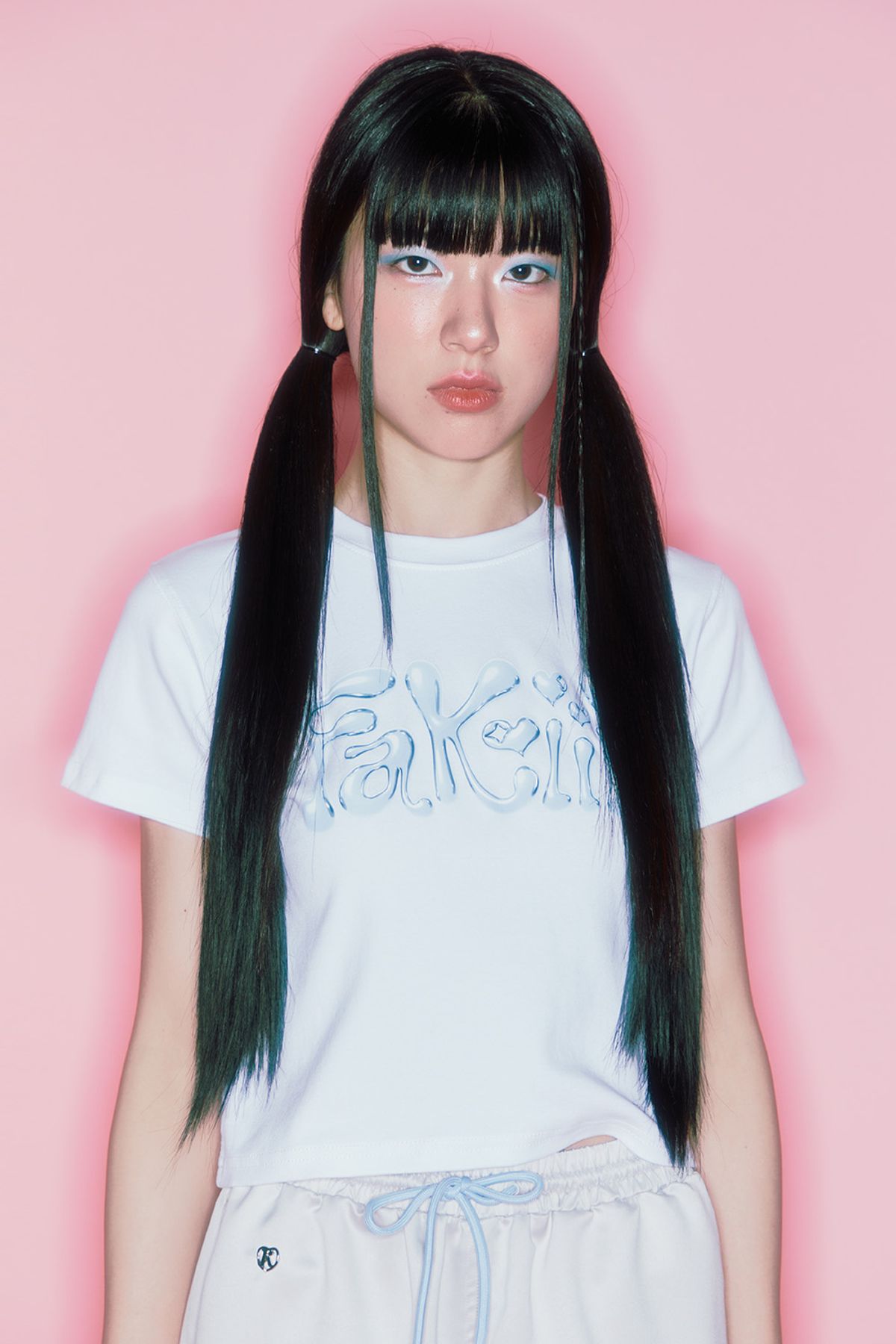 페이키(FAKIII) Fakiii Glossy Balloon T-Shirt_WHITE