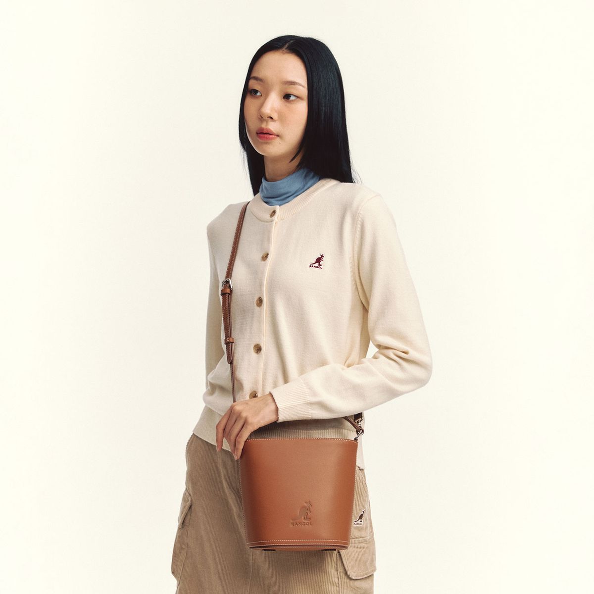 캉골(KANGOL) 루나 레트로코어 버켓백 3961 탄