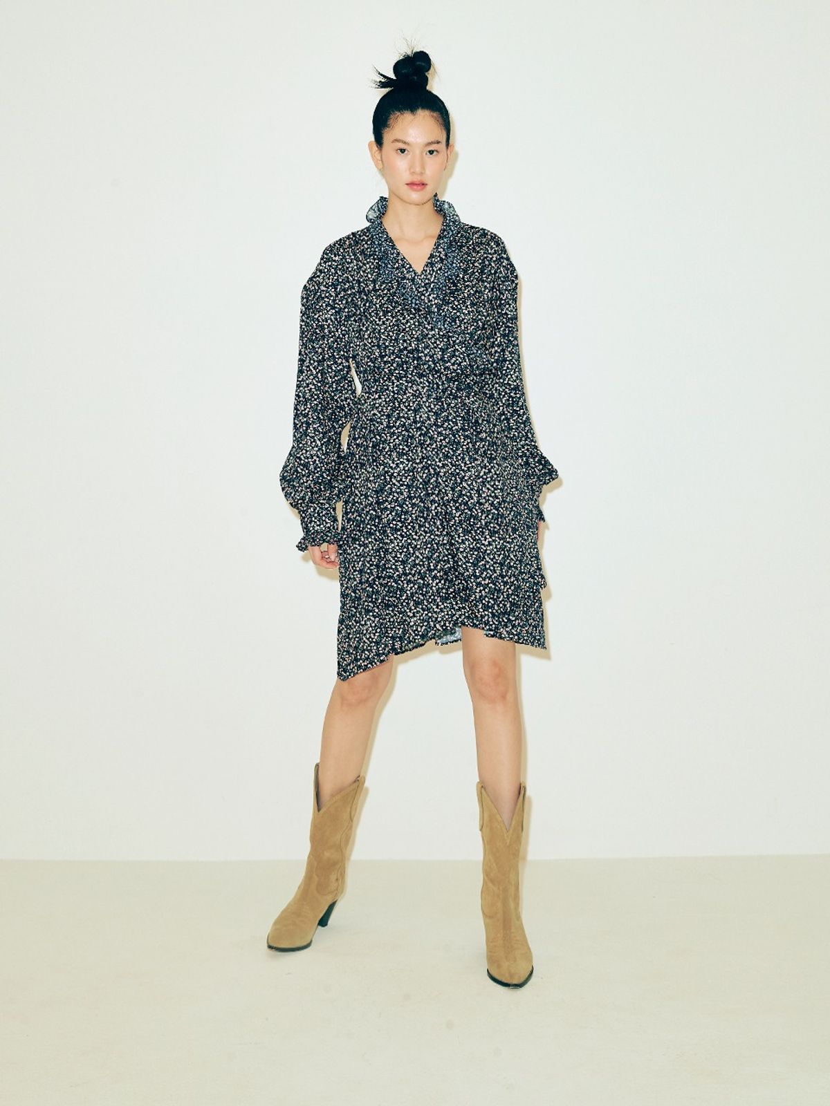 로브로브(LOVLOV) FLORAL ONE PIECE