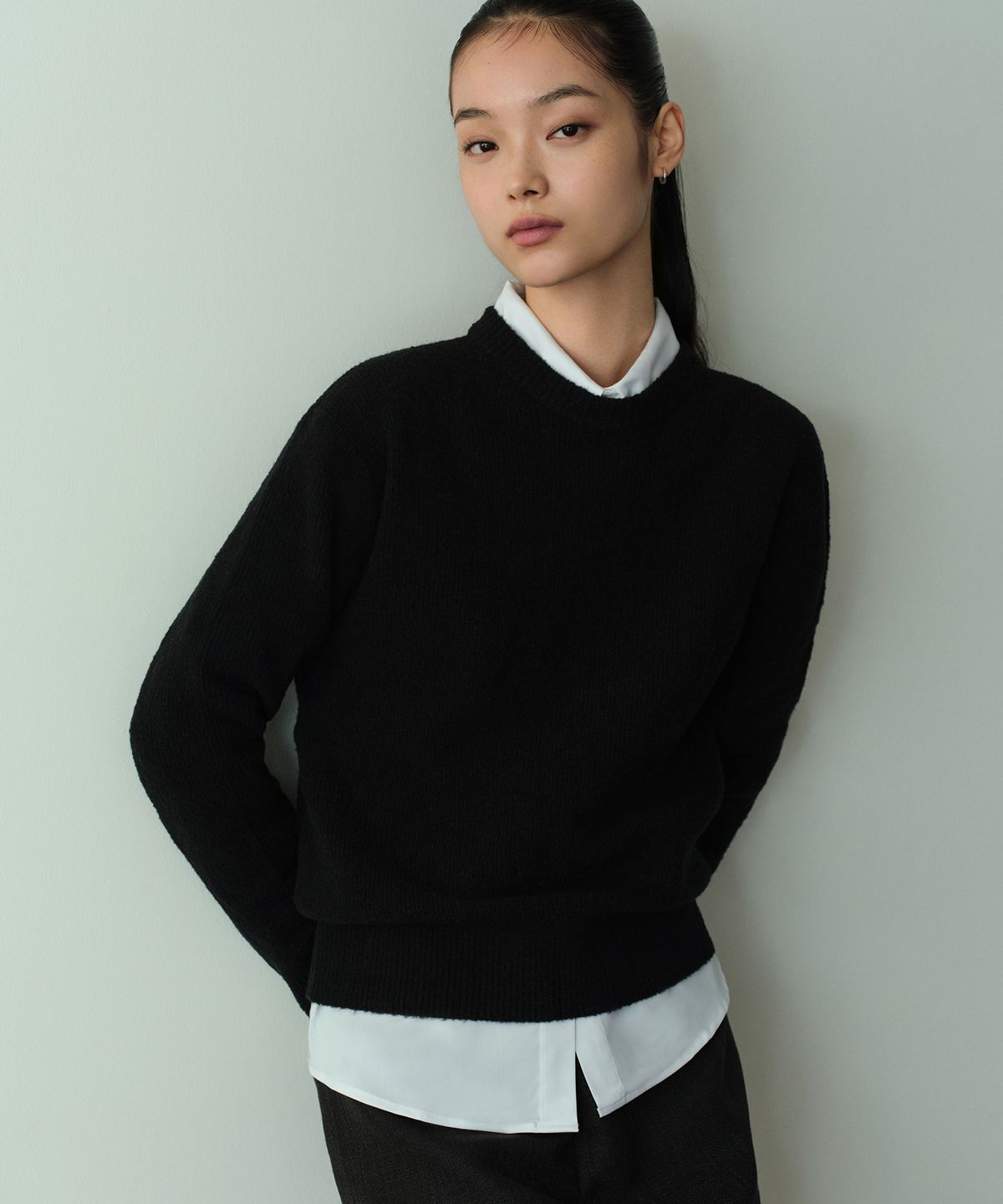 무신사 스탠다드 우먼(MUSINSA STANDARD WOMAN) 우먼즈 미니 부클 크루 넥 니트 [블랙]