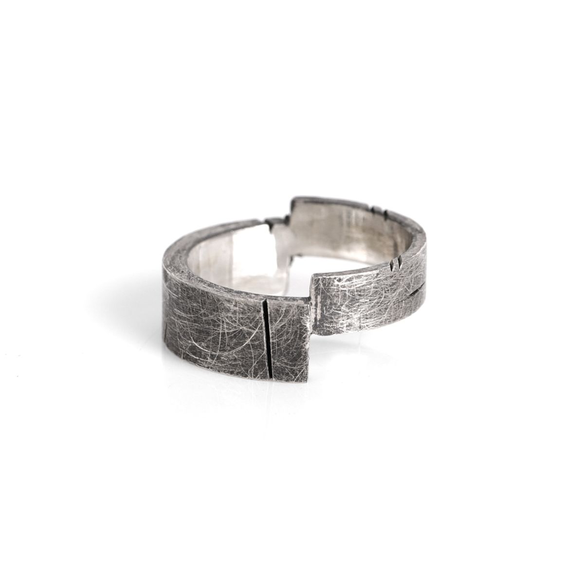 어 그라운드 링(AGROUNDRING) Rapport Ring
