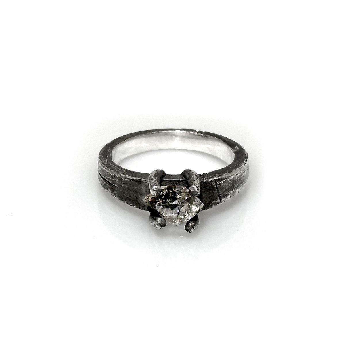어 그라운드 링(AGROUNDRING) Herkimar Diamound Ring